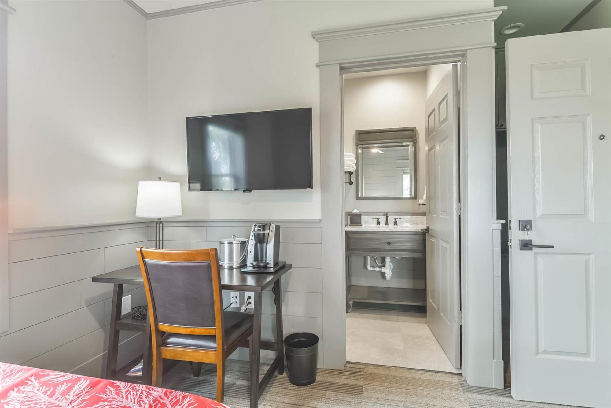 Harborwalk Lodge Hitchcock Ngoại thất bức ảnh