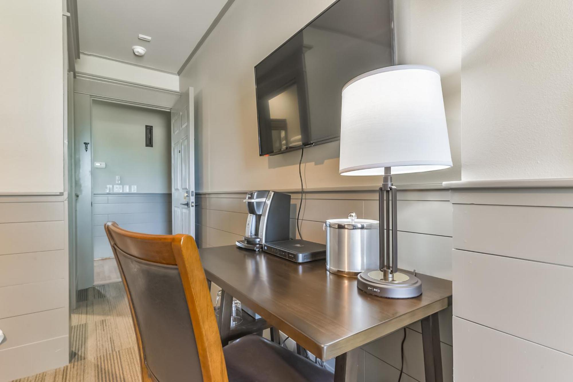 Harborwalk Lodge Hitchcock Ngoại thất bức ảnh